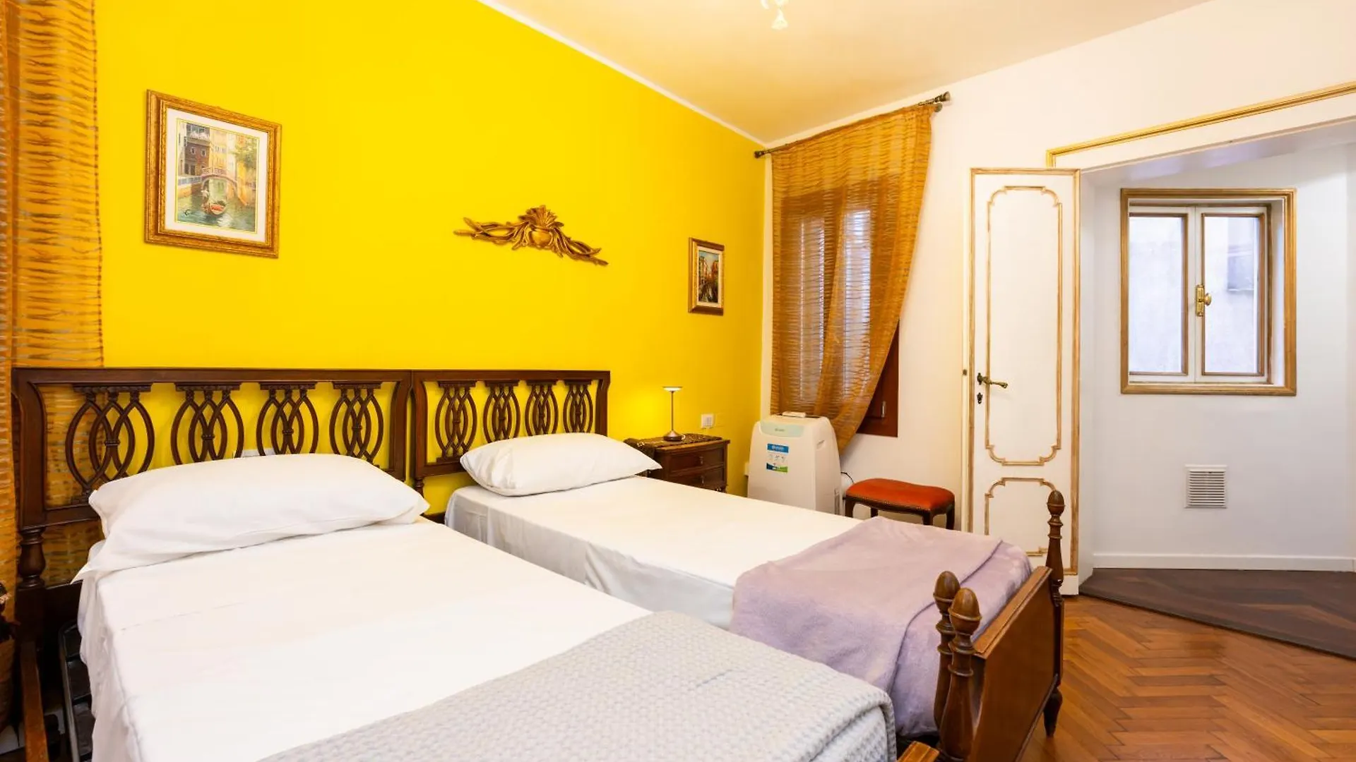 Central Apartment By Rialto Venezia